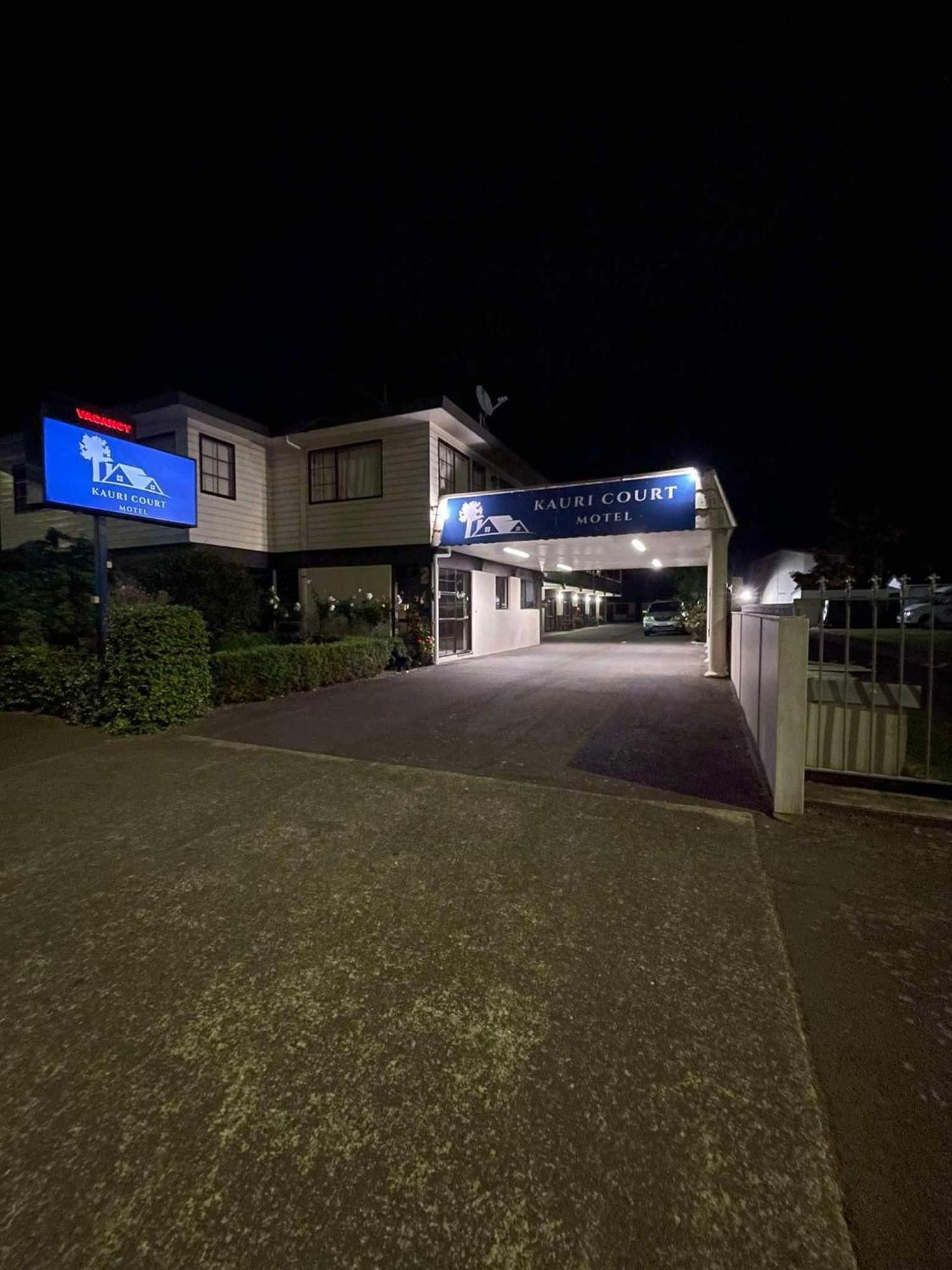 Kauri Court Motel Палмерстон-Норт Экстерьер фото