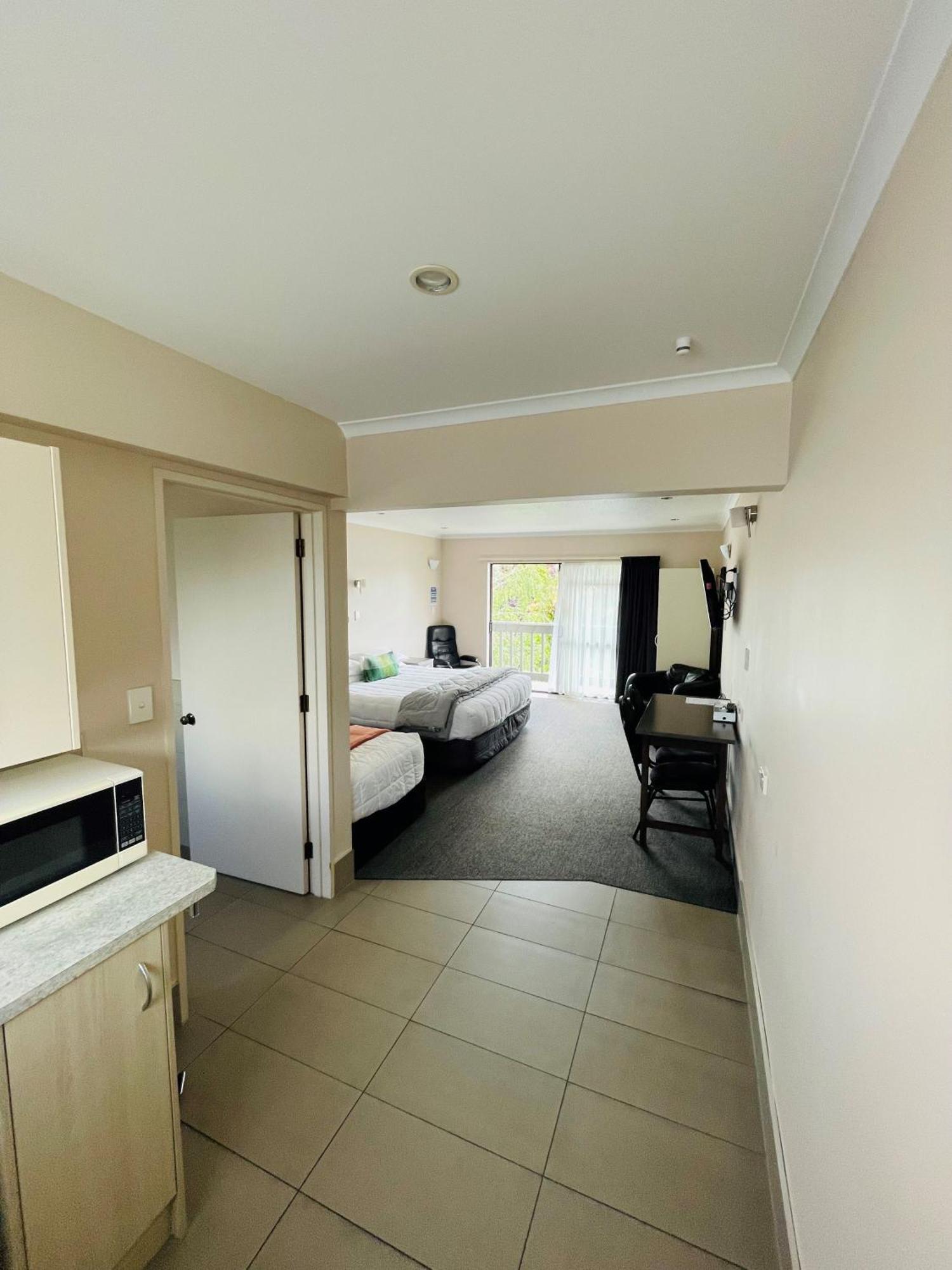 Kauri Court Motel Палмерстон-Норт Экстерьер фото