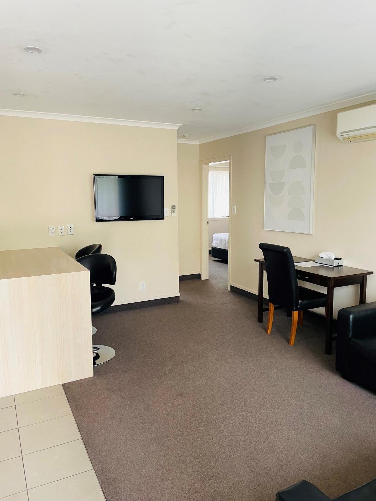 Kauri Court Motel Палмерстон-Норт Экстерьер фото