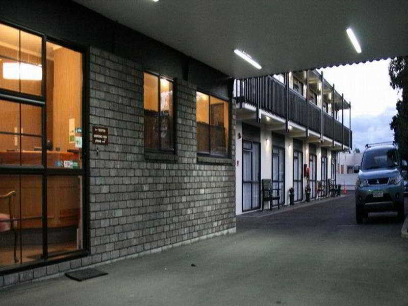 Kauri Court Motel Палмерстон-Норт Экстерьер фото